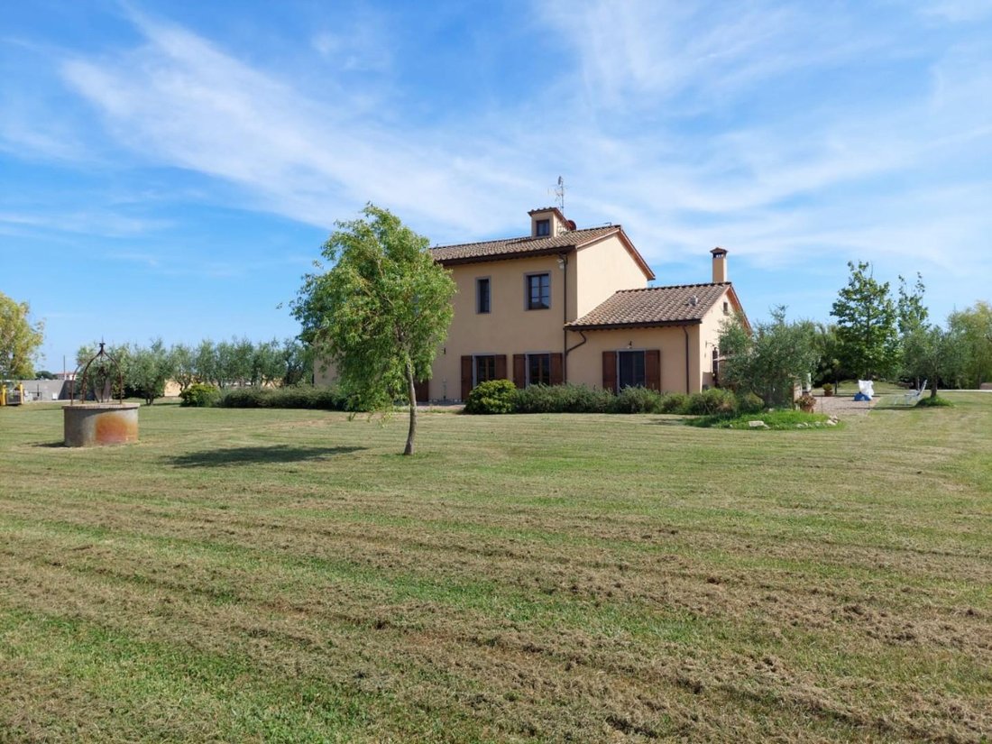San Frediano a Settimo, Cascina, Tuscany 4 - 17294293