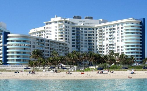 Condo in Miami Beach, Florida, United States 1