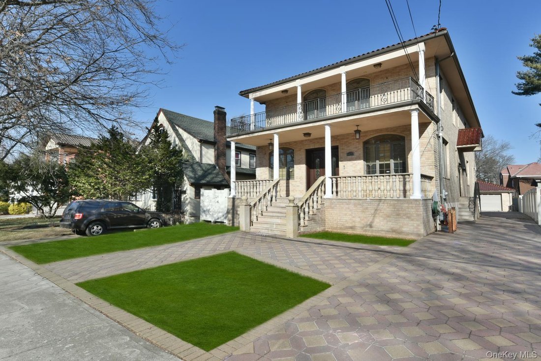 House in New York, New York, United States 2 - 17296241