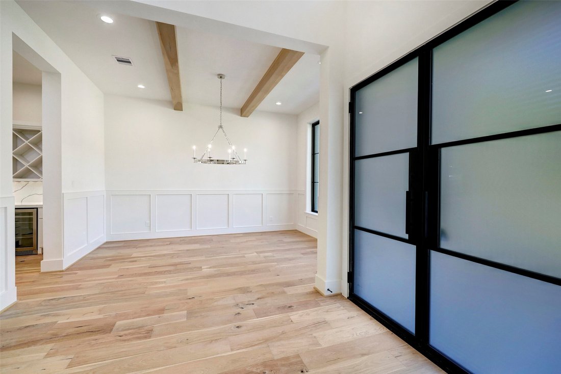 House in Houston, Texas, United States 3 - 17297722
