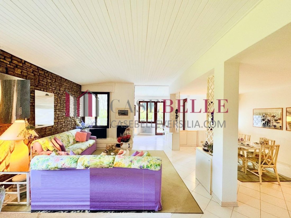 House in Lido di Camaiore, Camaiore, Tuscany 3 - 15798497