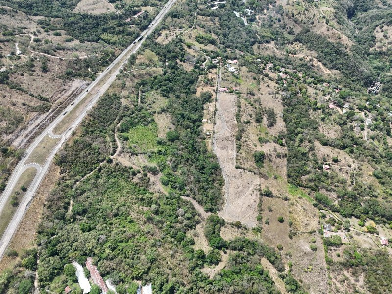 Land in Guaduas, Cundinamarca, Colombia 2 - 17293983