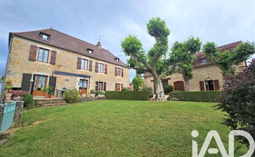 House in Padirac, Occitania, France 1