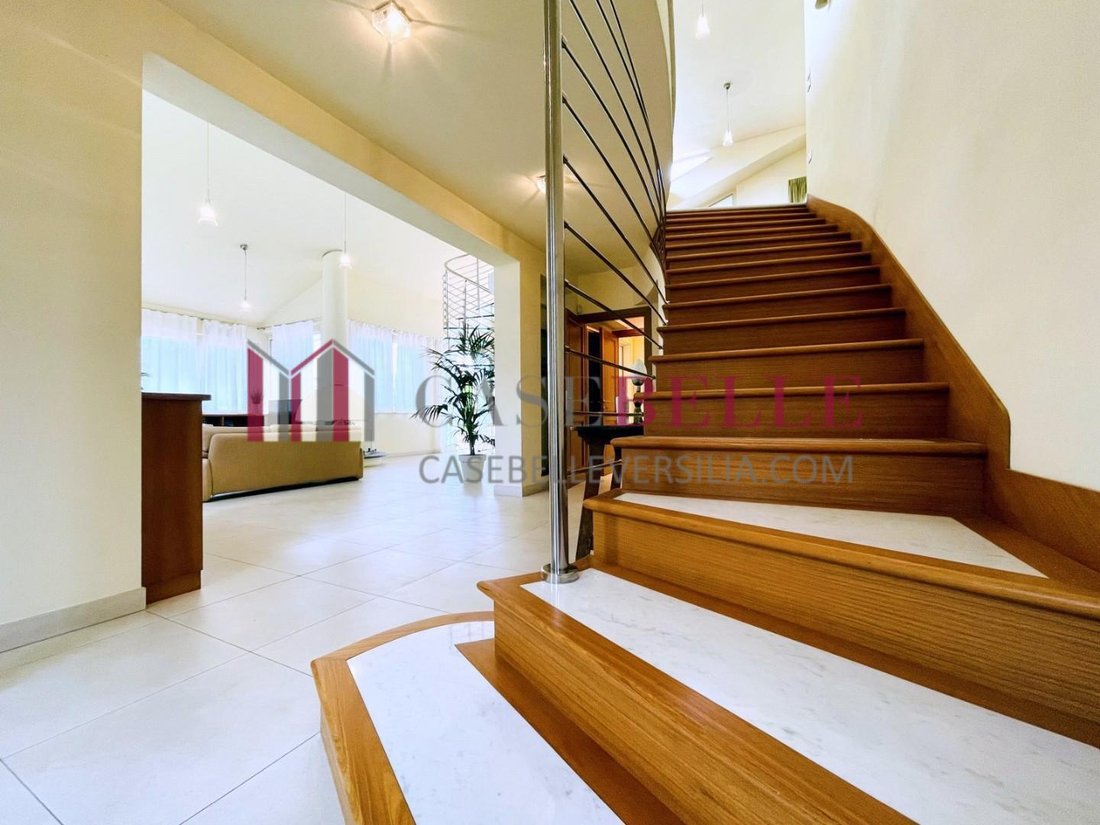 House in Center, Forte dei Marmi, Tuscany 3 - 12569598