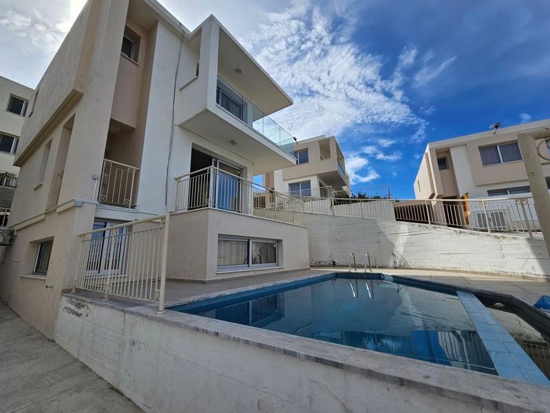 Villa in Chloraka, Paphos, Cyprus 1 - 15003626