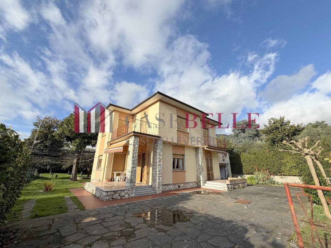 House in Seravezza, Tuscany, Italy 1 - 17294597