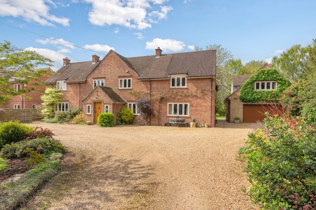 House in Hartford, Huntingdon, England 2 - 14700493