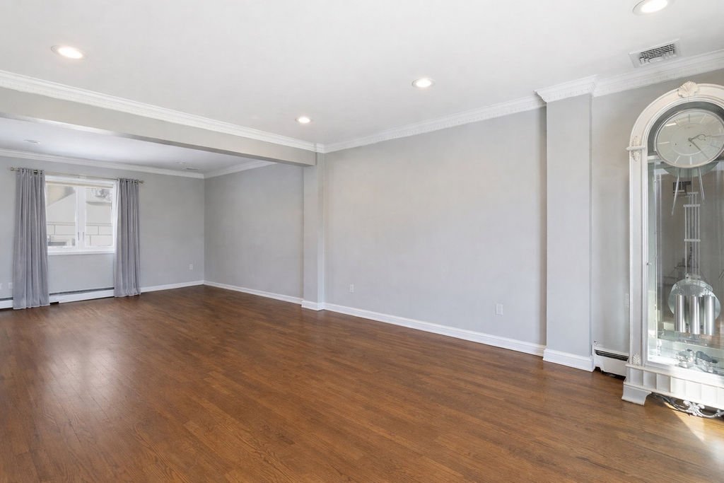 House in New York, New York, United States 2 - 17286111