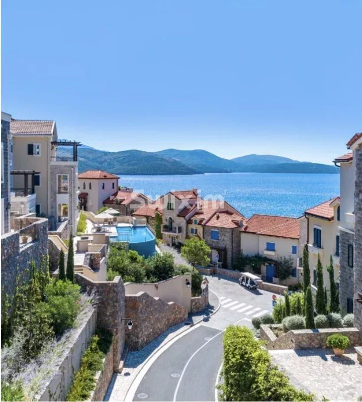 Apartment in Merdari, Herceg Novi Municipality, Montenegro 4 - 14237409