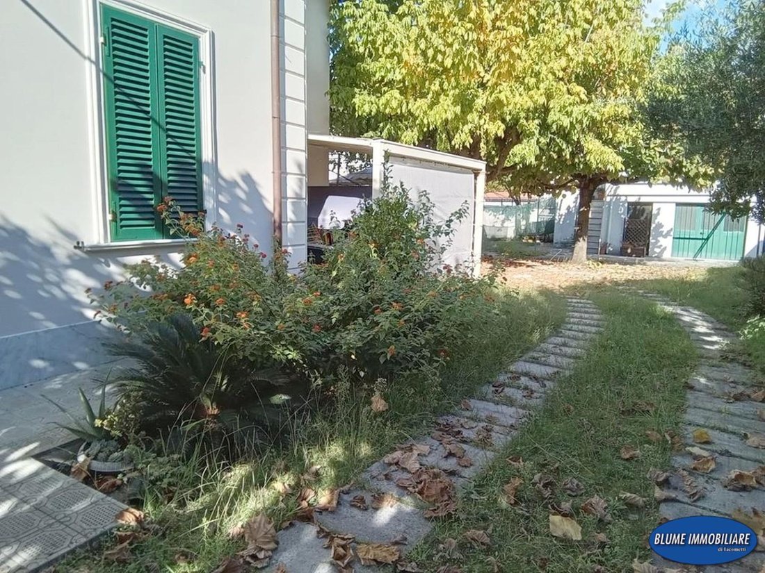 Villa in Lido di Camaiore, Camaiore, Tuscany 1 - 17294079