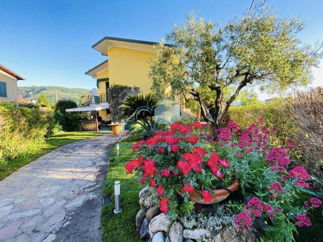 Villa in Borgo, Ameglia, Liguria 2 - 17294582