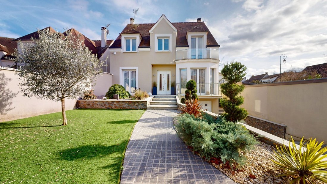 House in Le Plessis-Trévise, Ile-de-France, France 1 - 17296849
