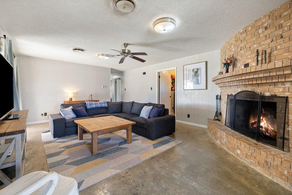 House in Thorndale, Texas, United States 3 - 17298665