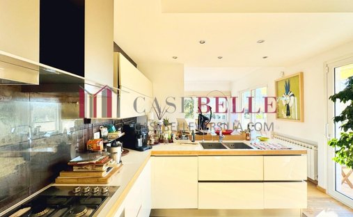House in Motrone, Pietrasanta, Italy 1