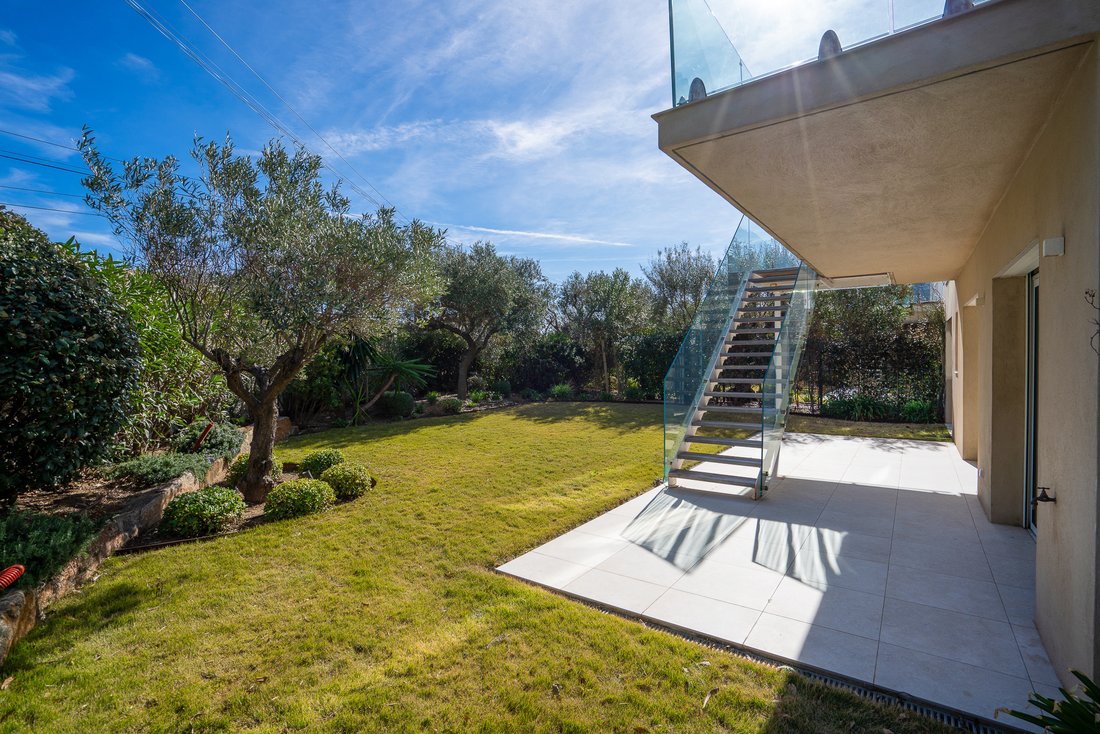 House in Sud, Cavalaire-sur-Mer, France 2 - 17294020