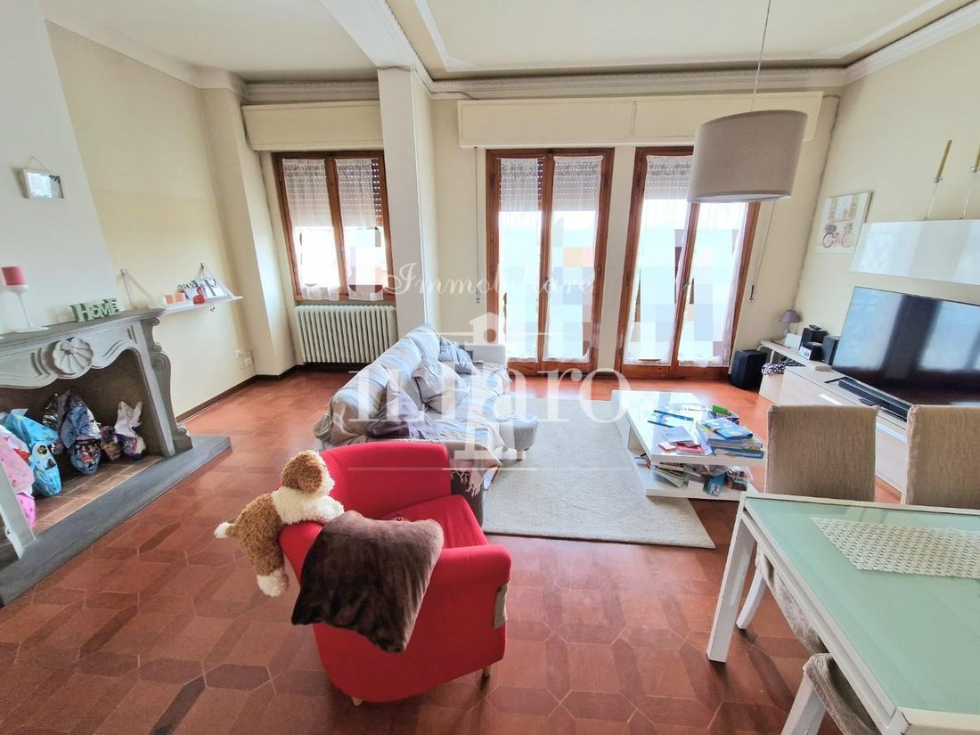 Villa in Center, Signa, Tuscany 1 - 17294965