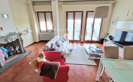 Villa in Center, Signa, Tuscany 1