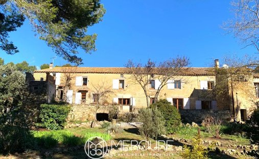Estate in Cesseras, Occitania, France 1