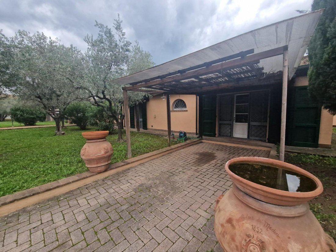 Villa in Cecina Centro, Cecina, Tuscany 4 - 17294167