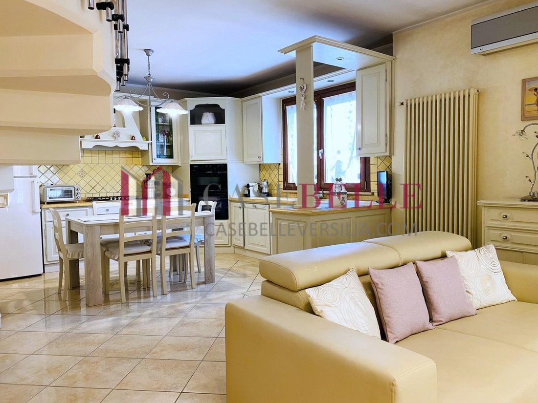 Villa in Viareggio, Tuscany, Italy 5 - 12569604