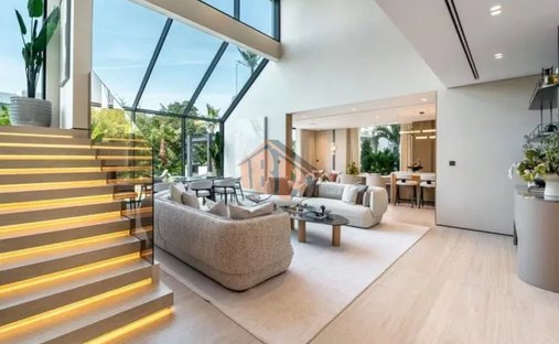 Villa in Jumeirah Islands / Juzur Jumeirah, Dubai, United Arab Emirates 1