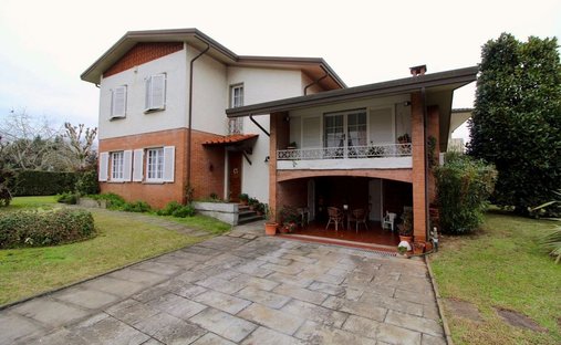 Villa in Focette, Pietrasanta, Italy 1