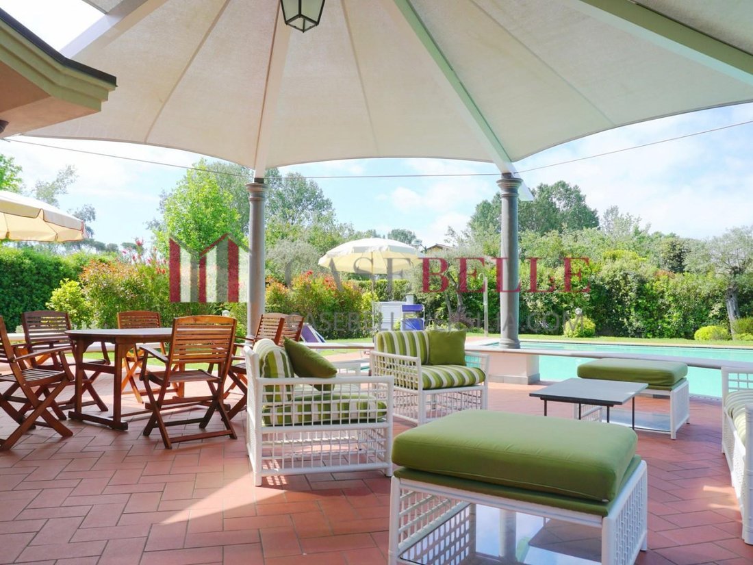 House in Center, Forte dei Marmi, Tuscany 2 - 12569598