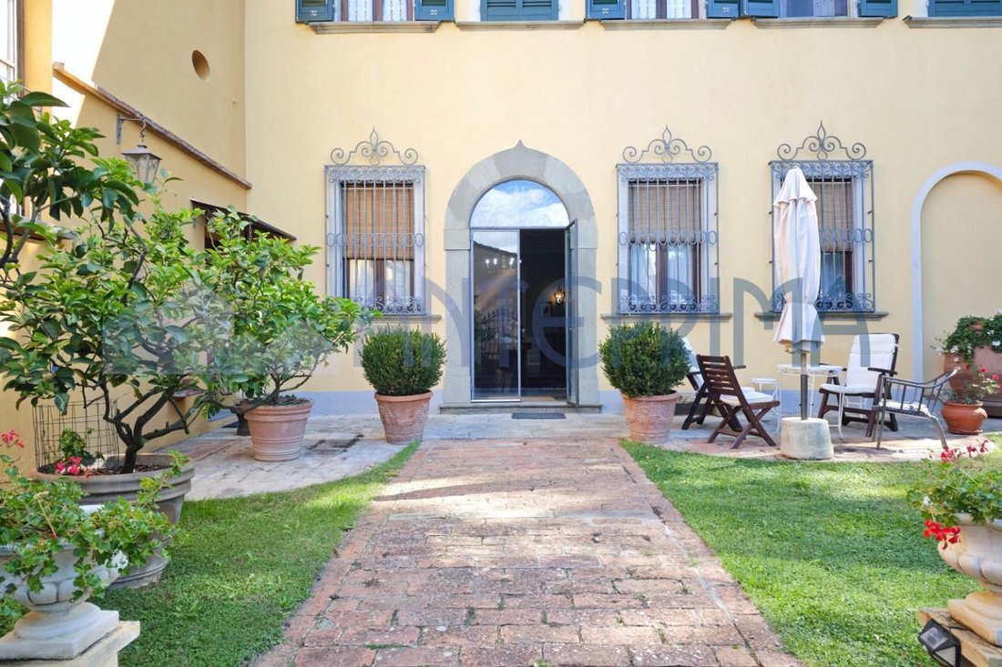 Villa in Casciana Terme Lari, Tuscany, Italy 3 - 17294276