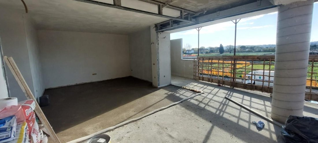 Apartment in Hospital Zone, Empoli, Tuscany 2 - 14693160