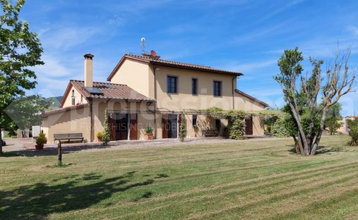 San Frediano a Settimo, Cascina, Tuscany 1