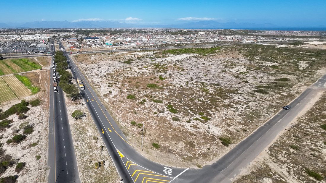 Land in Philippi, Cape Town, South Africa 2 - 17295586