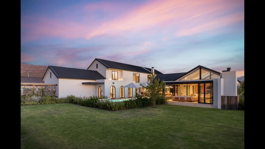 House in Paarl, Western Cape, South Africa 1 - 17271044