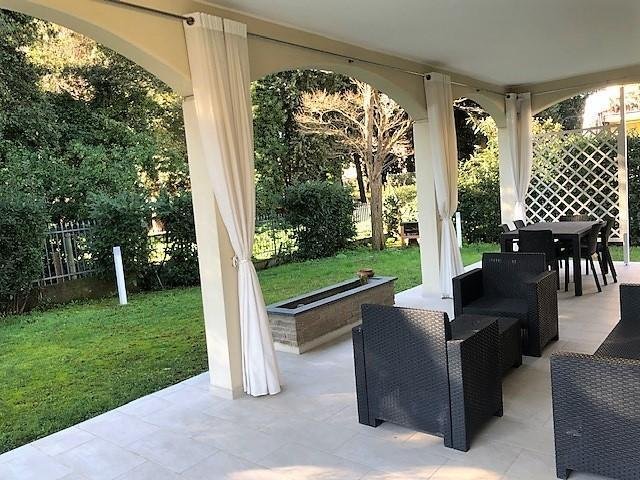 Villa in Ronchi, Massa, Italy 3 - 17294769