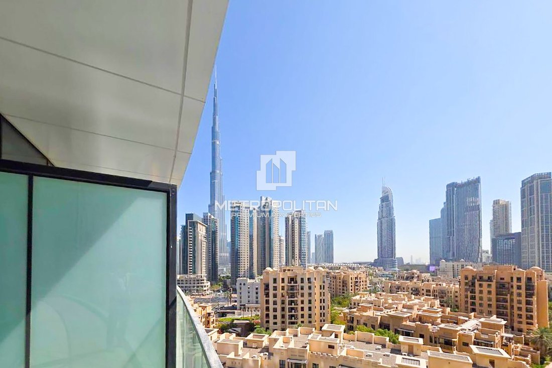 Apartment in Downtown Dubai, Dubai, United Arab Emirates 1 - 17295685