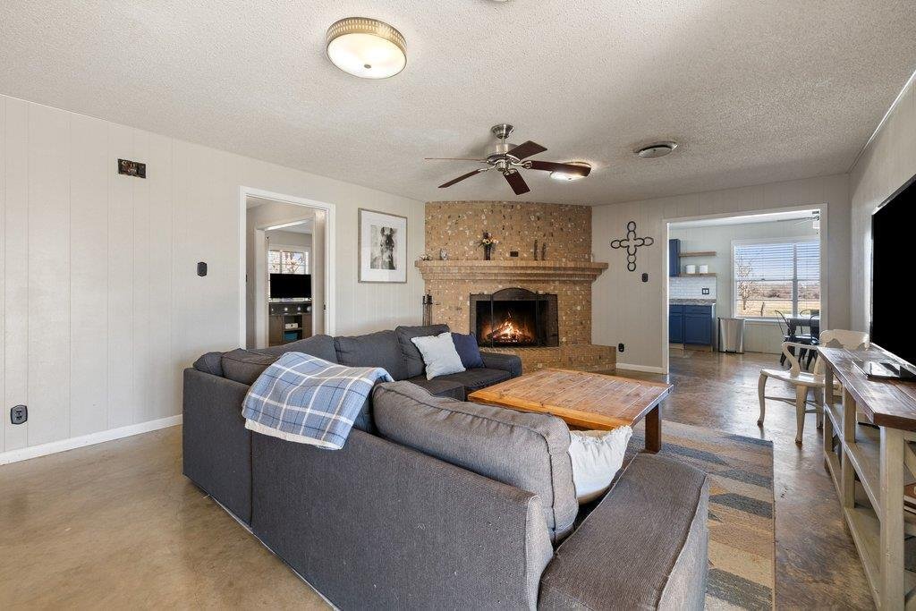 House in Thorndale, Texas, United States 4 - 17298665