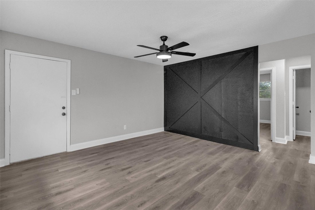 Houston, Texas, United States 3 - 17297443