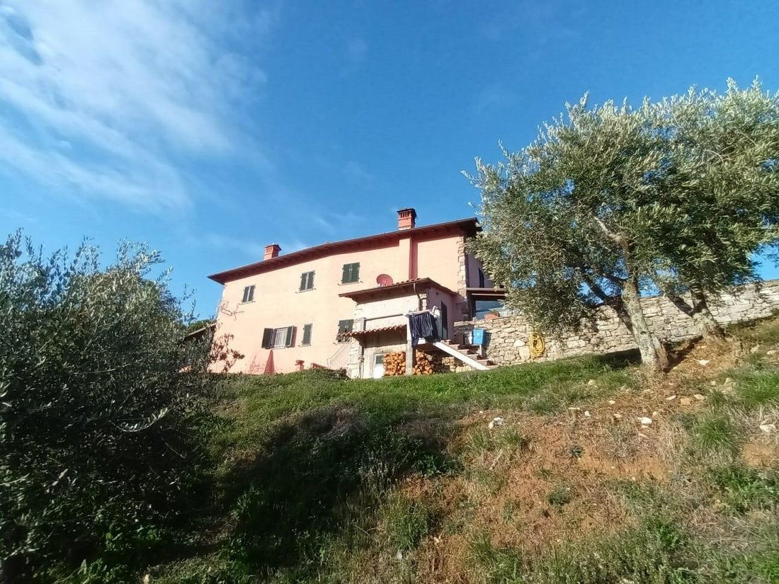 Villa in Pescaglia, Tuscany, Italy 4 - 17294827