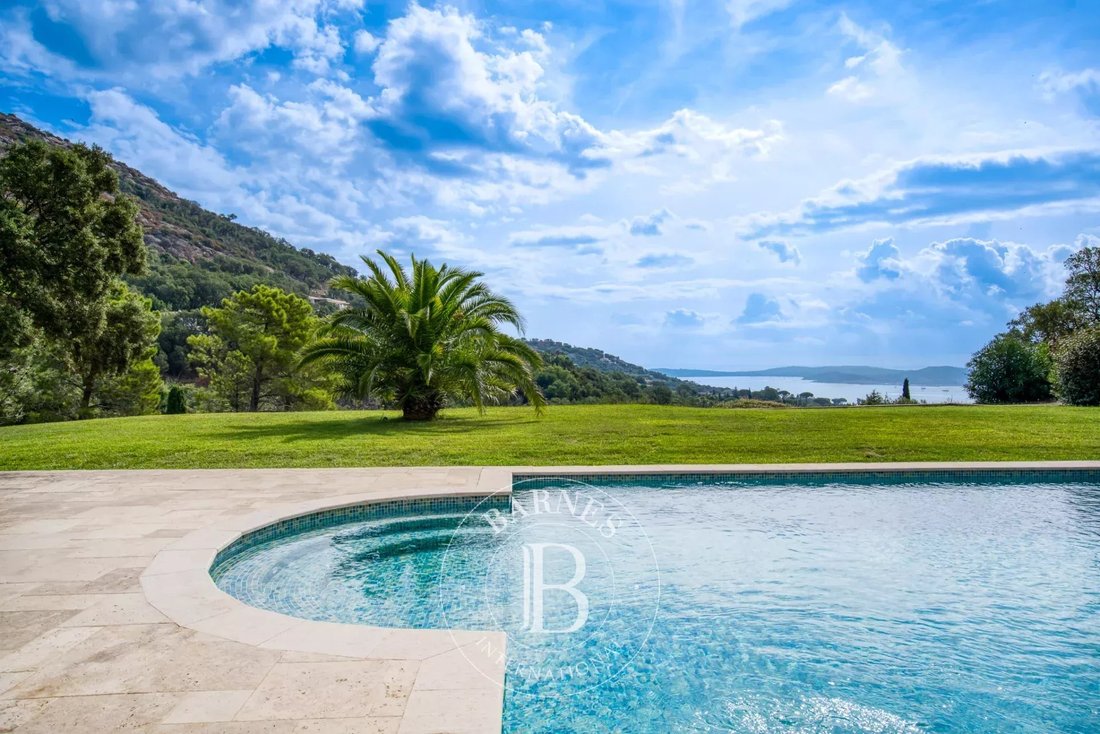 House in Grimaud, Provence-Alpes-Côte d'Azur, France 2 - 17297902
