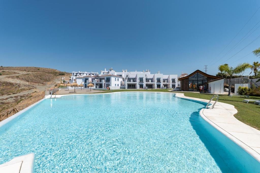 Apartment in Benahavis, Andalusia, Spain 3 - 17299980