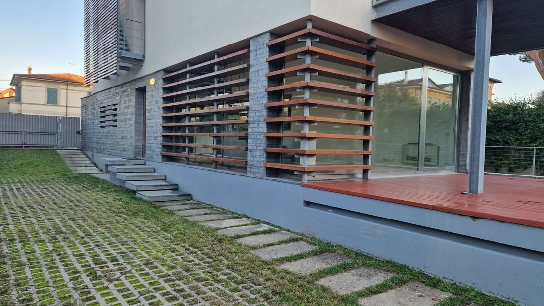 Villa in Lido di Camaiore, Camaiore, Tuscany 1 - 17295000