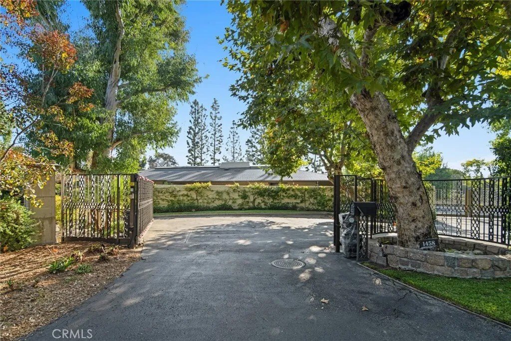 House in Altadena, California, United States 1 - 16621287