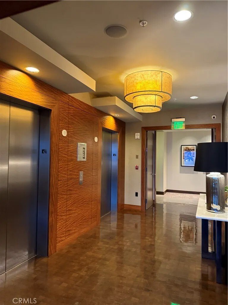 Condo in Los Angeles, California, United States 5 - 16718218