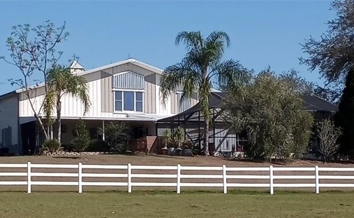 House in Dade City, Florida, United States 1