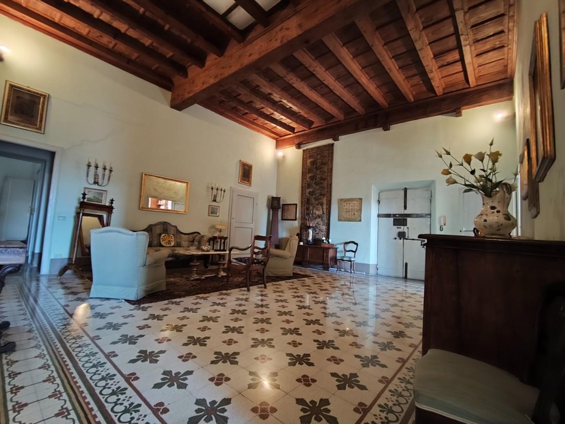 Apartment in Historic Center, Lucca, Tuscany 2 - 17294643