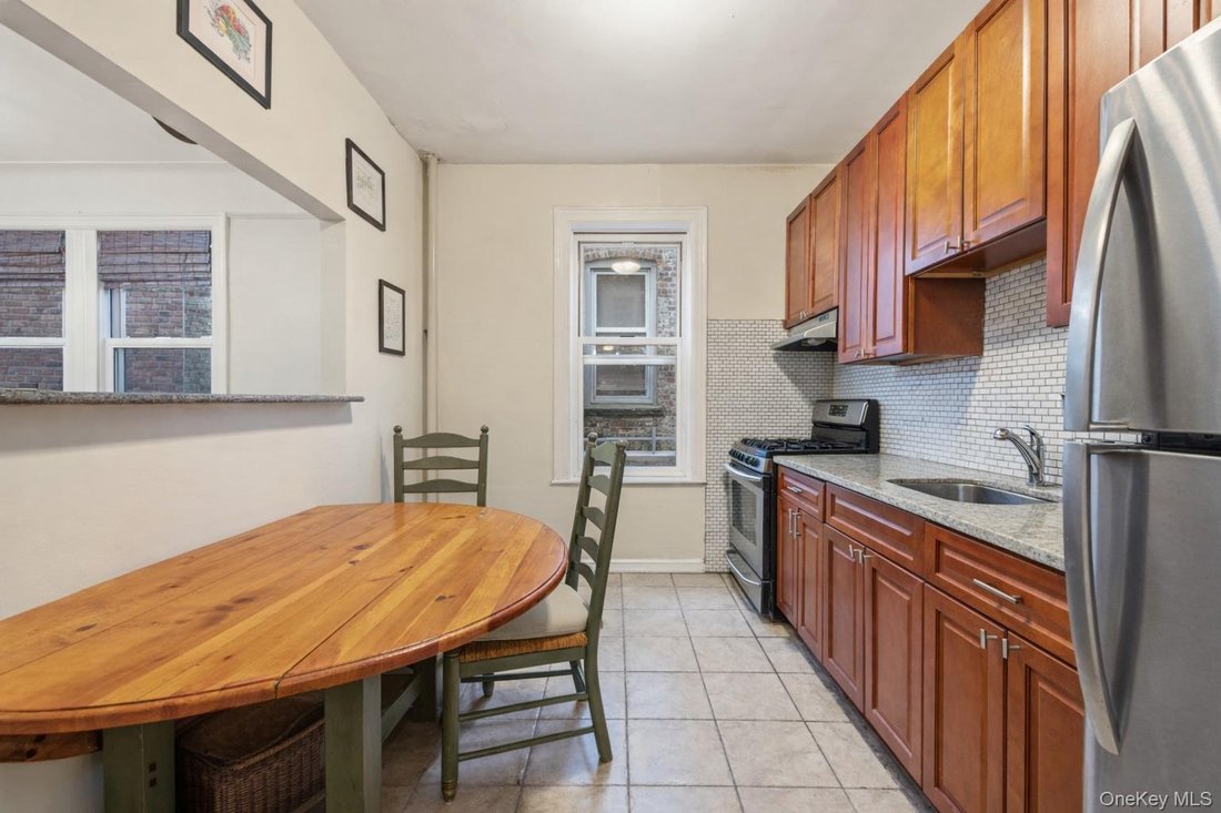 New York, New York, United States 2 - 17296230