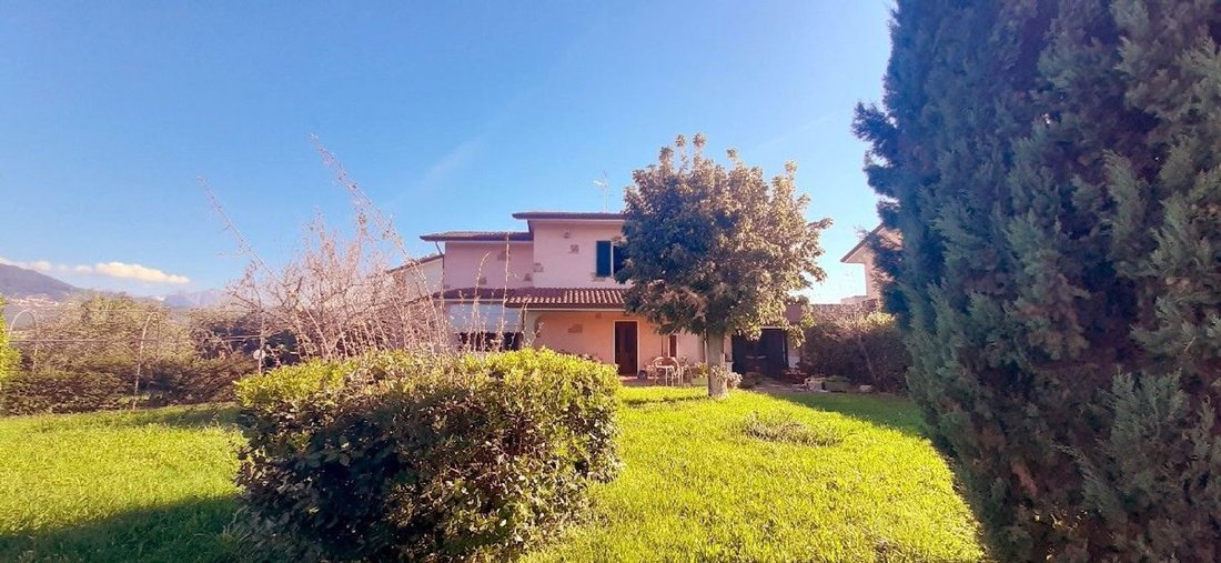 Villa in Lido di Camaiore, Camaiore, Tuscany 1 - 17294981