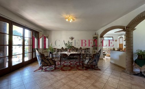 House in Quiesa, Massarosa, Tuscany 1