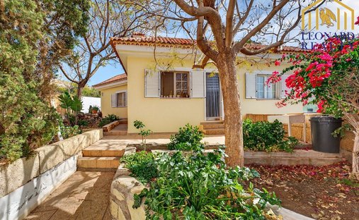 Villa in Arona, Kanarische Inseln, Spanien 1