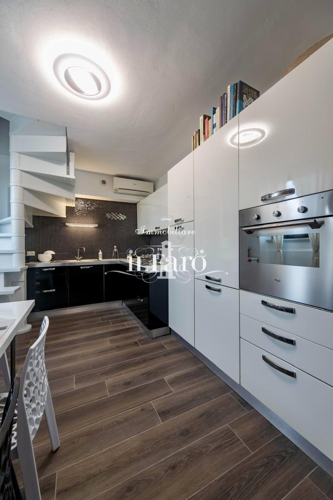 Apartment in Lungomare, Viareggio, Tuscany 4 - 17294849