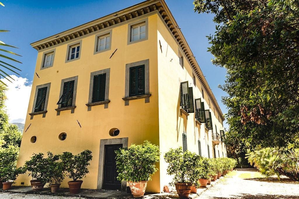 Villa in Capannori, Tuscany, Italy 1 - 17294611